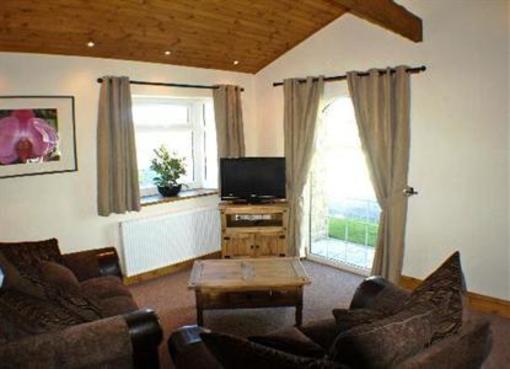 фото отеля Fram Park Log Cabins Morpeth (England)