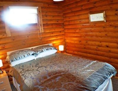фото отеля Fram Park Log Cabins Morpeth (England)