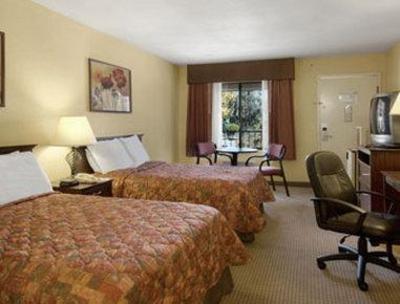 фото отеля Days Inn San Bernardino Redlands