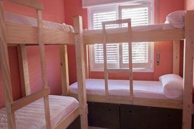 фото отеля Feel Hostels City Center