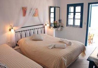 фото отеля Dolphin Apartments Antiparos
