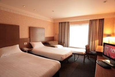фото отеля Ramada Farnham