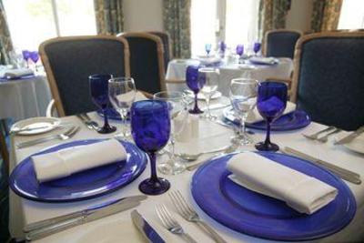 фото отеля Ramada Farnham