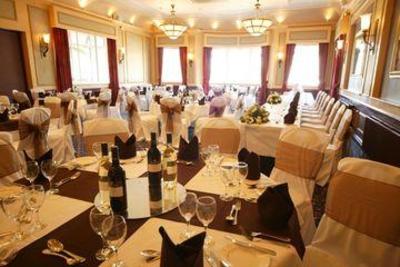 фото отеля Ramada Farnham