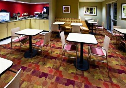 фото отеля TownePlace Suites by Marriott - Columbus