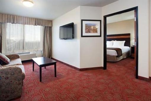 фото отеля Holiday Inn Express & Suites Orem North Provo