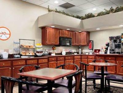 фото отеля Howard Johnson Express Inn Rapid City