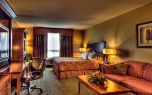 фото отеля Gold Eagle Lodge North Battleford