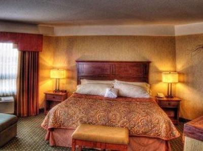 фото отеля Gold Eagle Lodge North Battleford