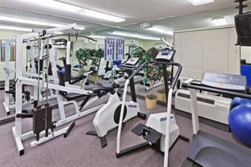 фото отеля Candlewood Suites - Wichita Airport