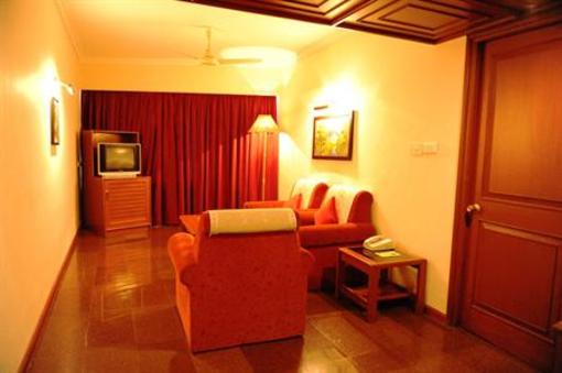 фото отеля Breeze Residency Hotel Tiruchirappalli
