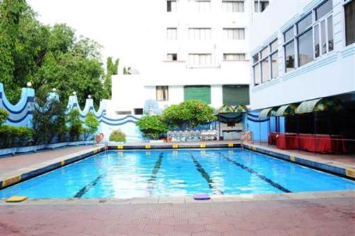 фото отеля Breeze Residency Hotel Tiruchirappalli