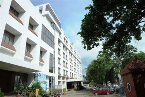 фото отеля Breeze Residency Hotel Tiruchirappalli