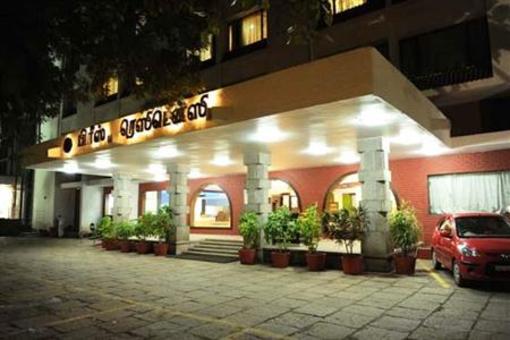 фото отеля Breeze Residency Hotel Tiruchirappalli