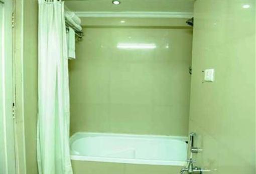 фото отеля Breeze Residency Hotel Tiruchirappalli