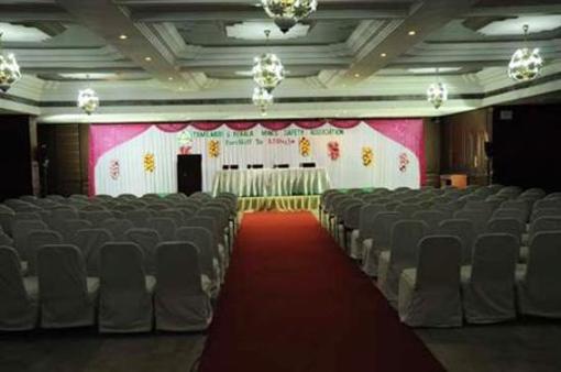 фото отеля Breeze Residency Hotel Tiruchirappalli