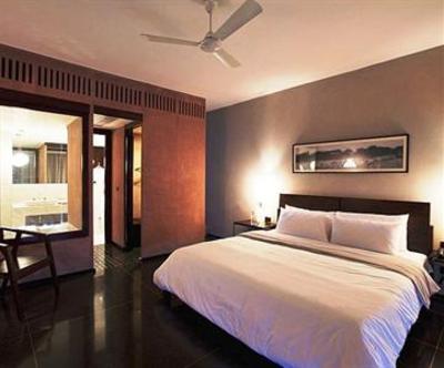 фото отеля Raas Hotel