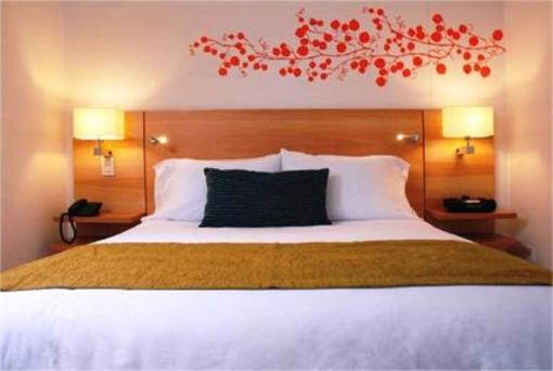 фото отеля Hotel BH Parque 93