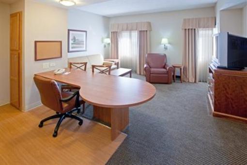 фото отеля Candlewood Suites Indianapolis Dwtn Medical Dist