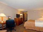 фото отеля Clarion Inn Amana Colonies and Wasserbahn Waterpark Resort