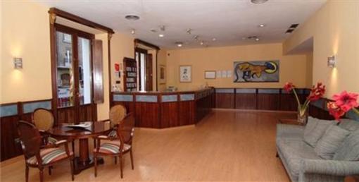 фото отеля Hostal Cataluna Zaragoza