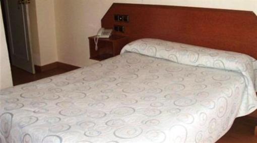 фото отеля Hostal Cataluna Zaragoza