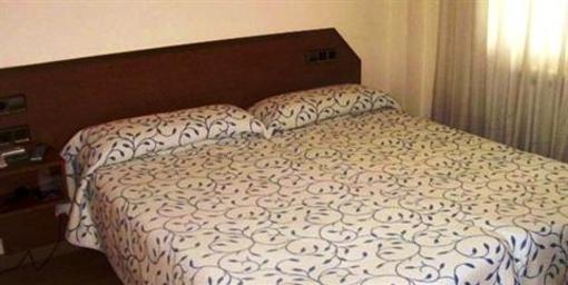 фото отеля Hostal Cataluna Zaragoza