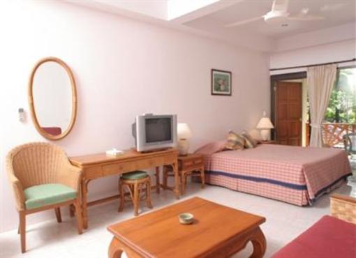 фото отеля Tradewinds Cottages