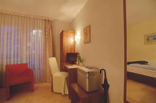 фото отеля Aparthotel am Kurpark Bad Neuenahr-Ahrweiler