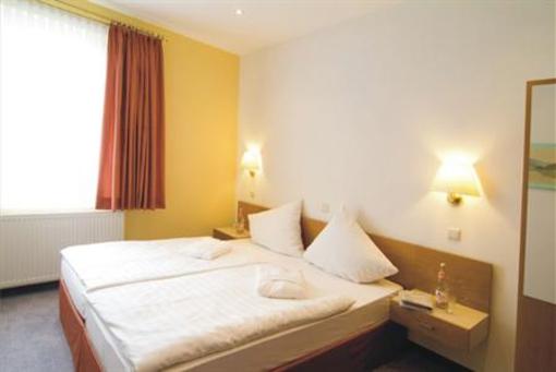 фото отеля Aparthotel am Kurpark Bad Neuenahr-Ahrweiler