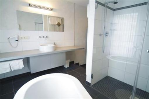 фото отеля Aparthotel am Kurpark Bad Neuenahr-Ahrweiler