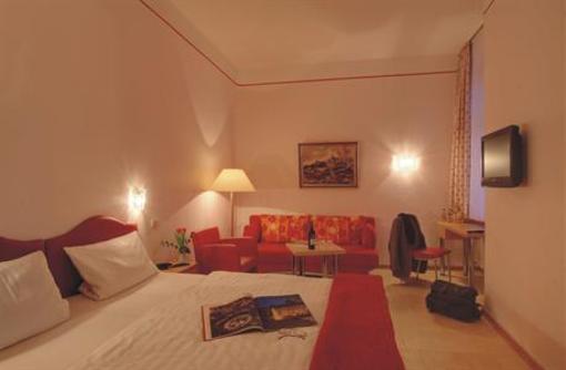фото отеля Aparthotel am Kurpark Bad Neuenahr-Ahrweiler