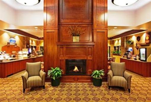 фото отеля Holiday Inn Express Hotel & Suites Lansing-Okemos MSU Area