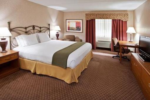 фото отеля Holiday Inn Express Hotel & Suites Lansing-Okemos MSU Area