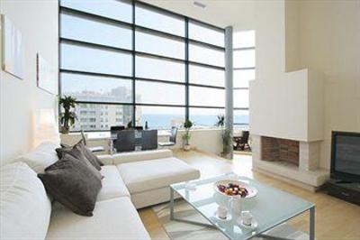 фото отеля Pool 2 Bedroom Apartment Barcelona
