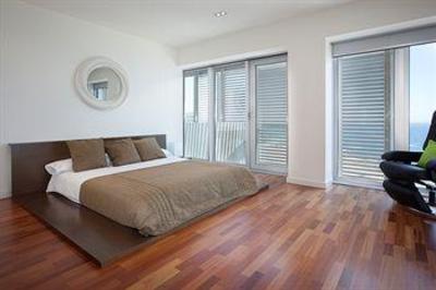 фото отеля Pool 2 Bedroom Apartment Barcelona