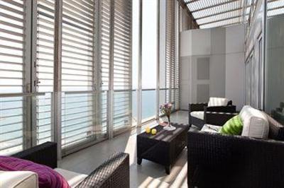 фото отеля Pool 2 Bedroom Apartment Barcelona