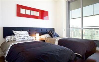 фото отеля Pool 2 Bedroom Apartment Barcelona