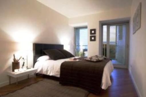 фото отеля Pool 2 Bedroom Apartment Barcelona