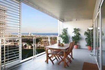 фото отеля Pool 2 Bedroom Apartment Barcelona
