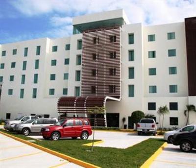 фото отеля Holiday Inn Express Ciudad del Carmen