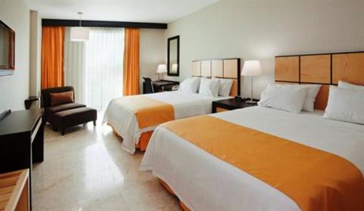 фото отеля Holiday Inn Express Ciudad del Carmen