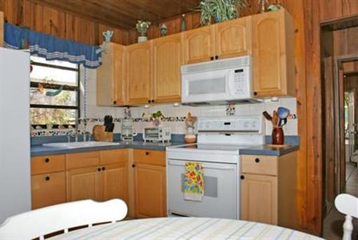 фото отеля Barrett Beach Bungalows