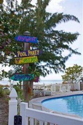 фото отеля Barrett Beach Bungalows