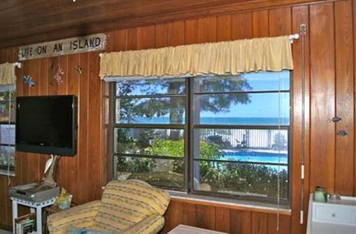 фото отеля Barrett Beach Bungalows