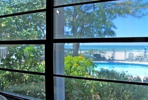 фото отеля Barrett Beach Bungalows