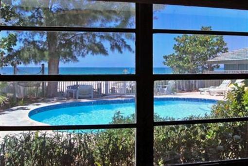 фото отеля Barrett Beach Bungalows