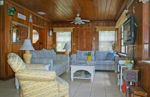 фото отеля Barrett Beach Bungalows