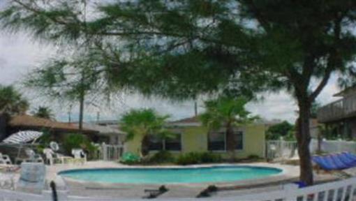 фото отеля Barrett Beach Bungalows