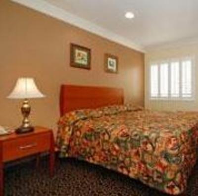 фото отеля Rodeway Inn & Suites near Convention Center